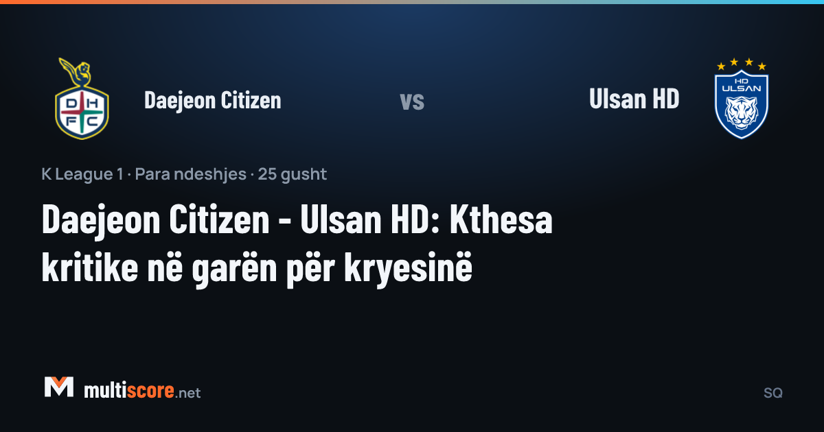 Daejeon Citizen ve Ulsan HD oyuncuları K League 1 maçı öncesi saha içinde