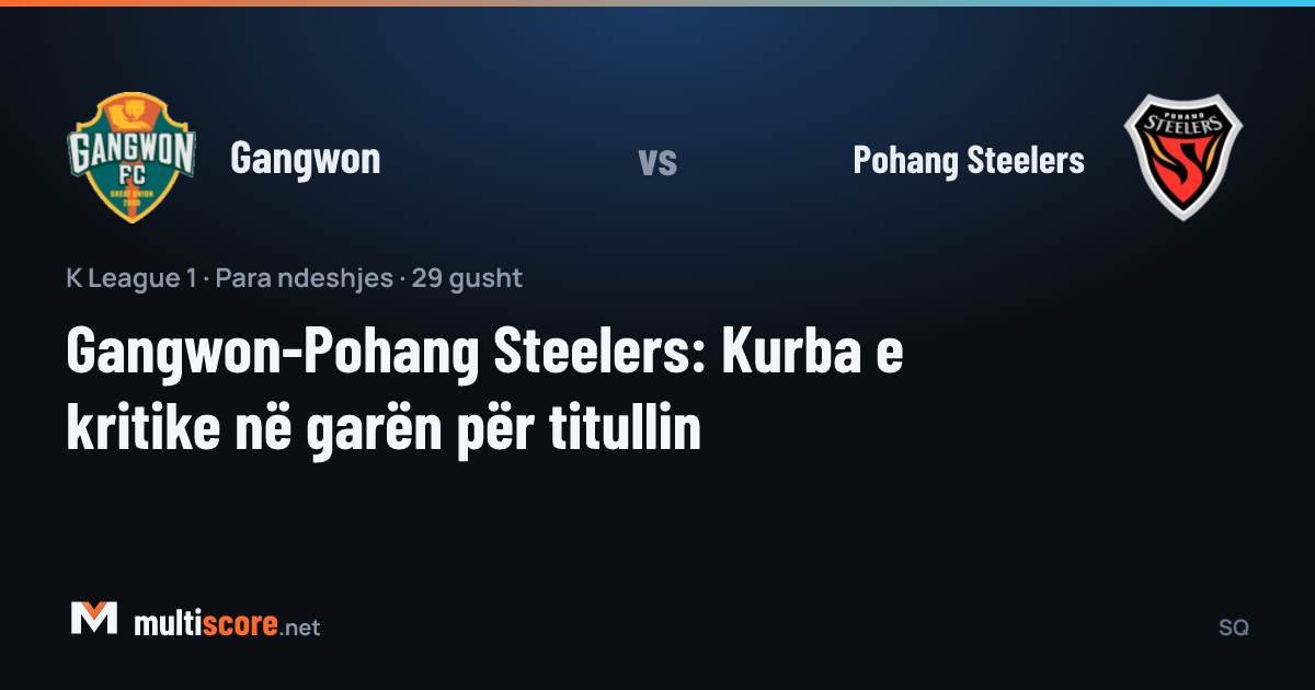 Gangwon ve Pohang Steelers oyuncuları K League 1 maçında mücadele ederken