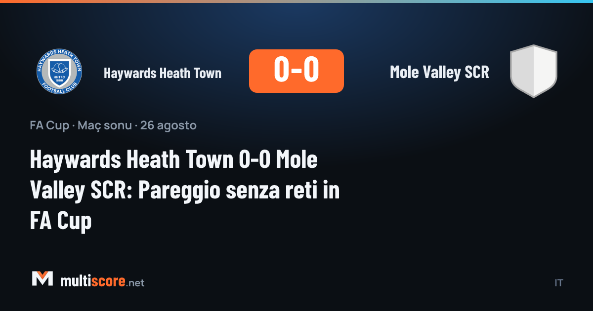 Haywards Heath Town ve Mole Valley SCR futbolcuları FA Cup maçında mücadele ediyor