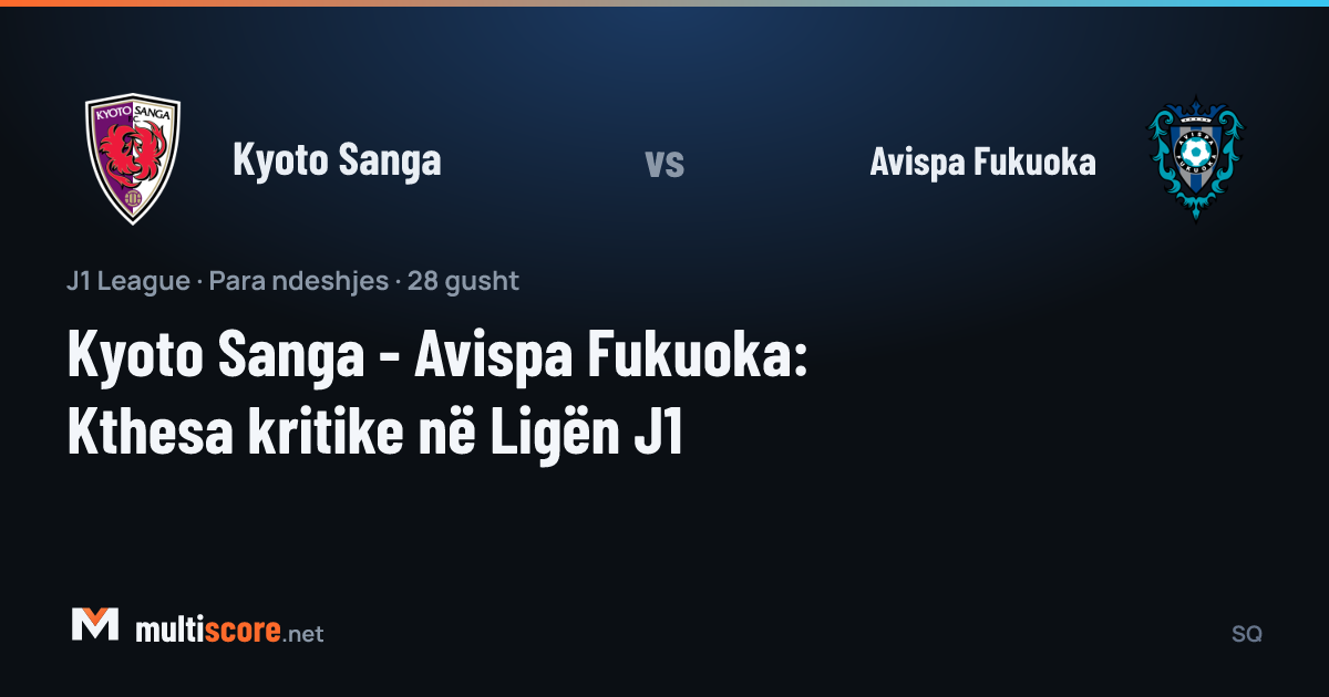 Kyoto Sanga ve Avispa Fukuoka oyuncuları J1 League maçında mücadele ederken