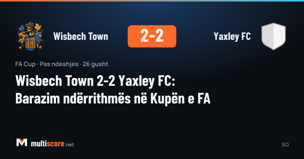 Wisbech Town ve Yaxley FC oyuncuları FA Cup maçında mücadele ediyor